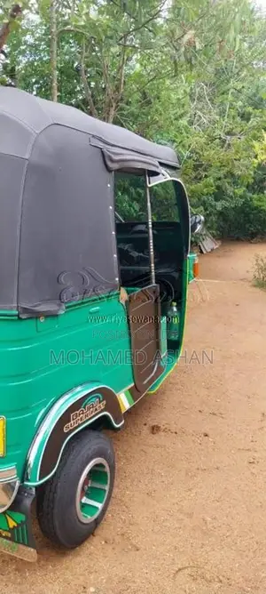 Bajaj RE 205 2012 Three Wheel (Used)
