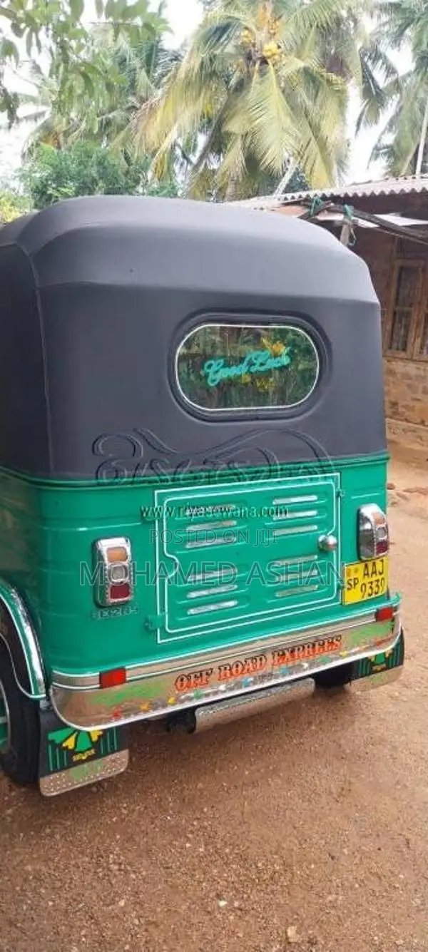 Bajaj RE 205 2012 Three Wheel (Used)