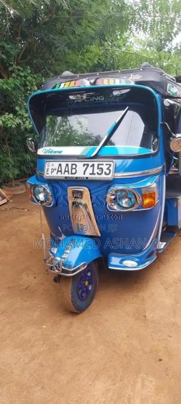Bajaj RE 205 2013 Three Wheel (Used)