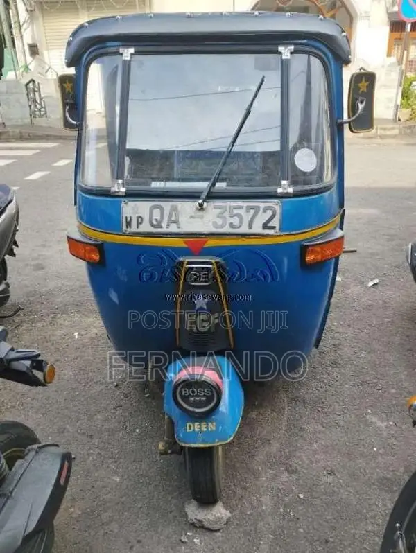 Bajaj 2 Stroke 2005 Three Wheel (Used)