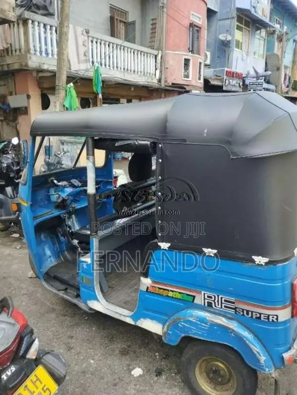 Bajaj 2 Stroke 2005 Three Wheel (Used)