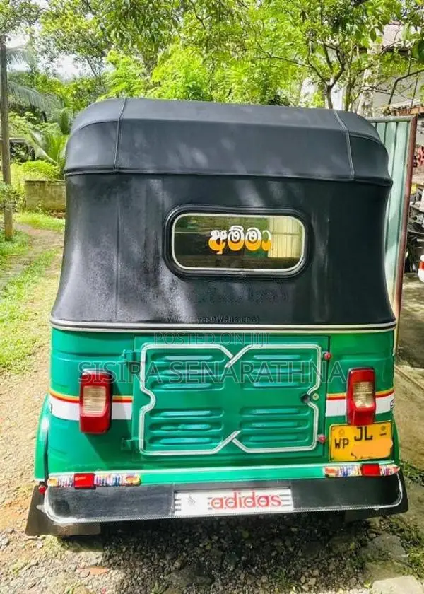 Bajaj RE 2004 Three Wheel (Used)