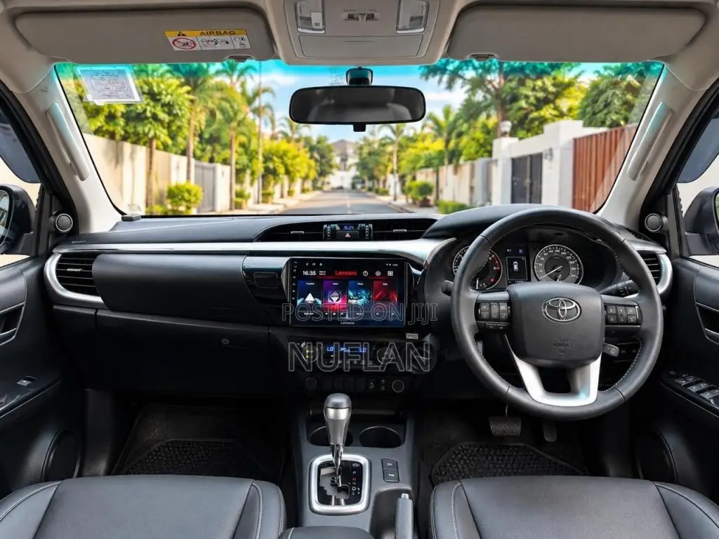 Toyota Hilux 2025 Pickup (Used)