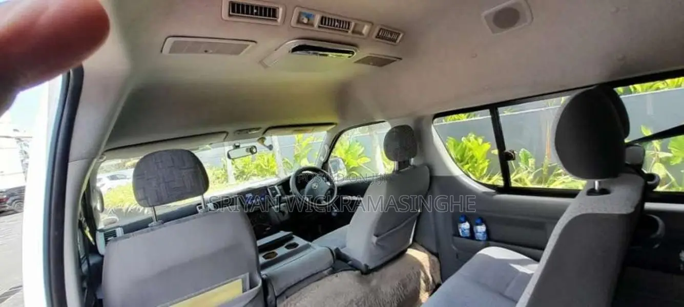 Toyota KDH 2006 Van (Used)
