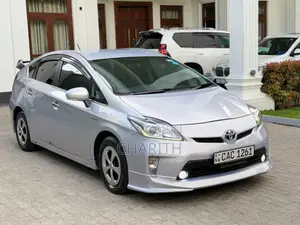 Toyota Prius 2012 Car (Used)