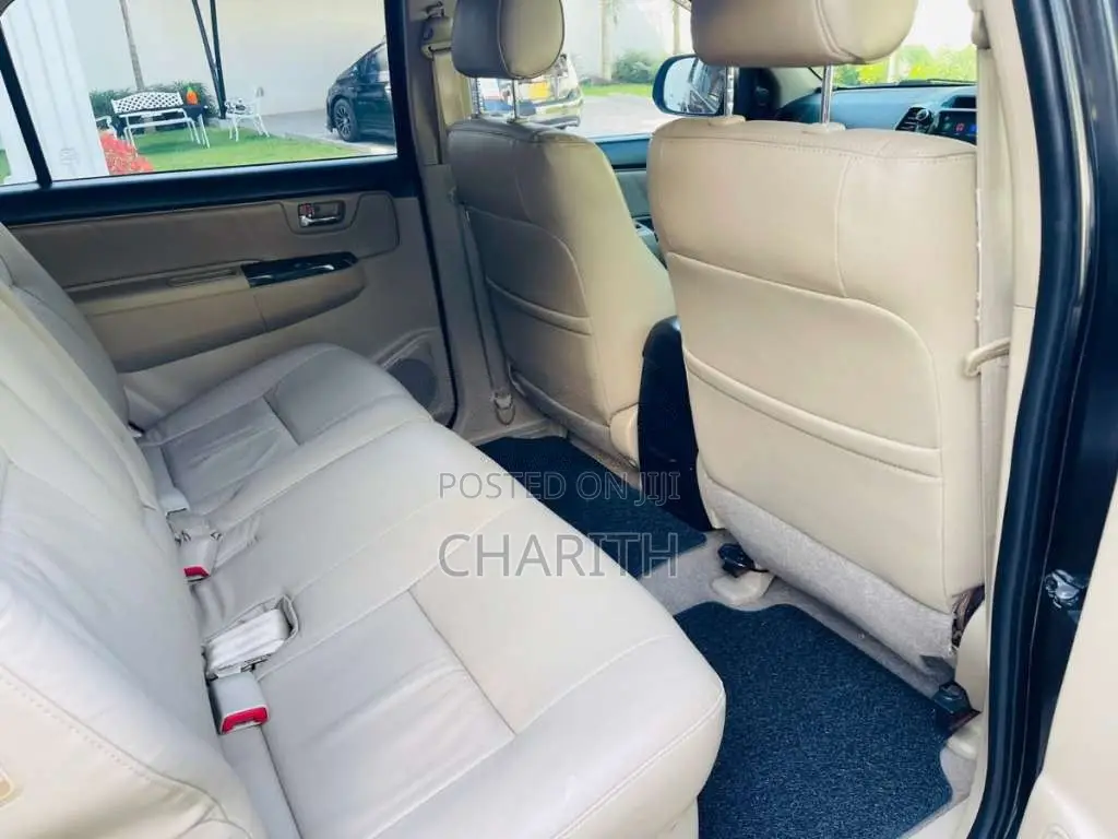 Toyota Fortuner 2013 SUV (Used)