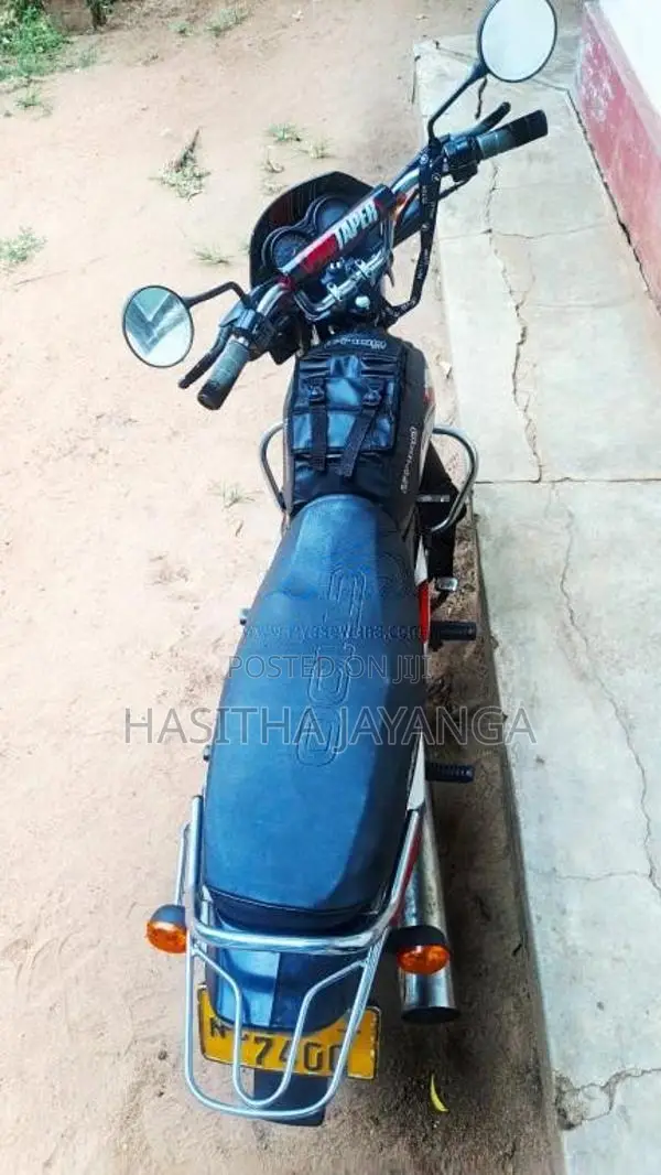 Bajaj CT-100 2012 Motorbike (Used)