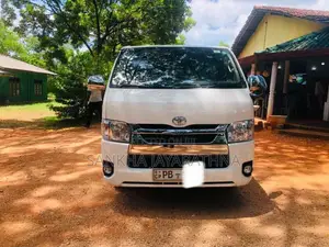 Toyota KDH 2006 Van (Used)