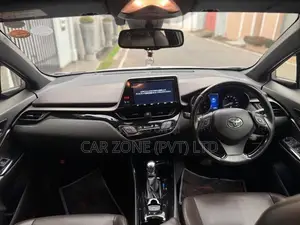 Toyota CHR NGX 10 2019 SUV (Used)