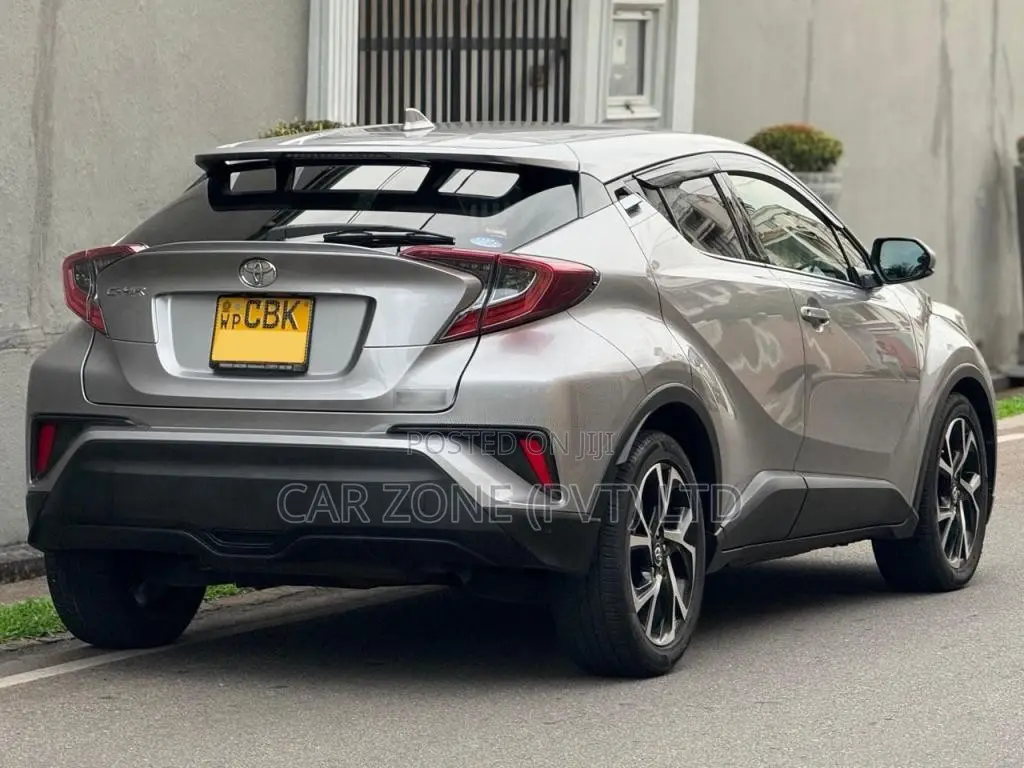 Toyota CHR NGX 10 2019 SUV (Used)