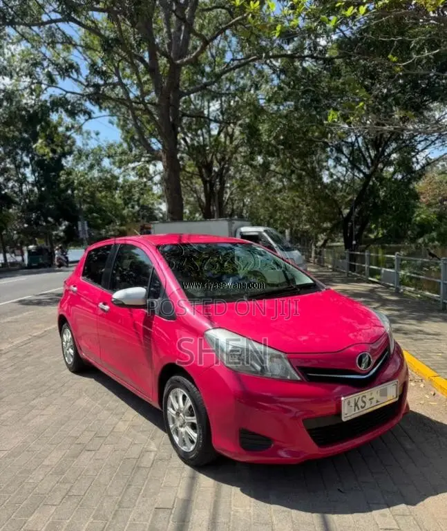 Toyota Vitz Jewella Ksp130 2010 Car (Used)