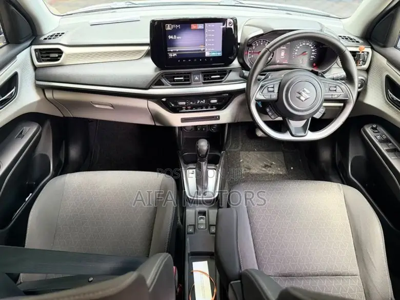 Suzuki Swift RS 2024 White