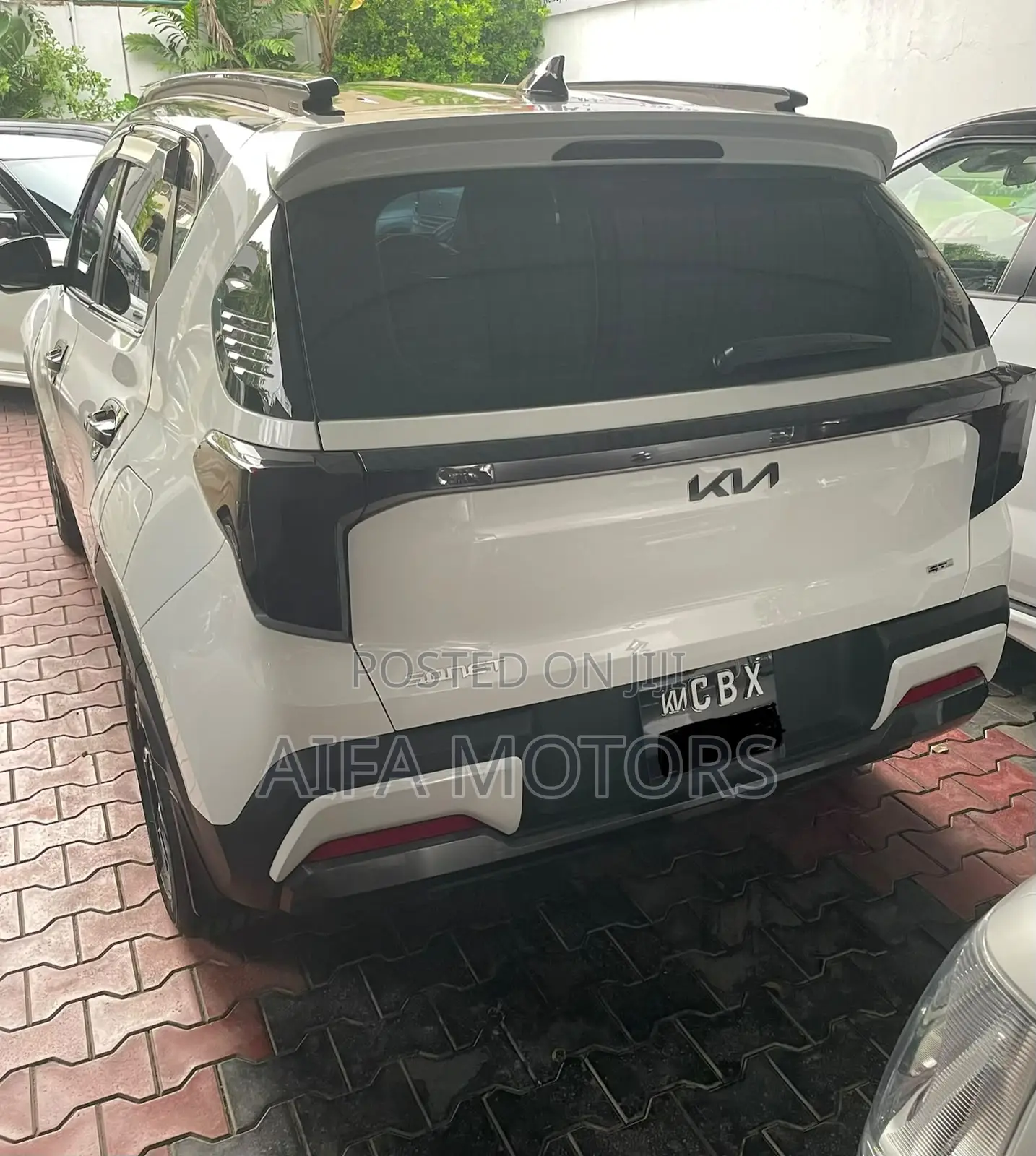 Kia Sonet 1.0 Petrol FWD 2025 White