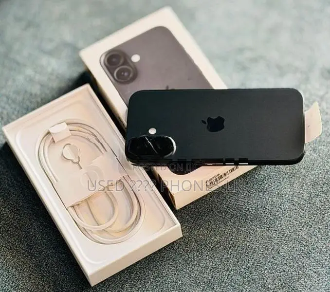 Apple iPhone 16 (Used)