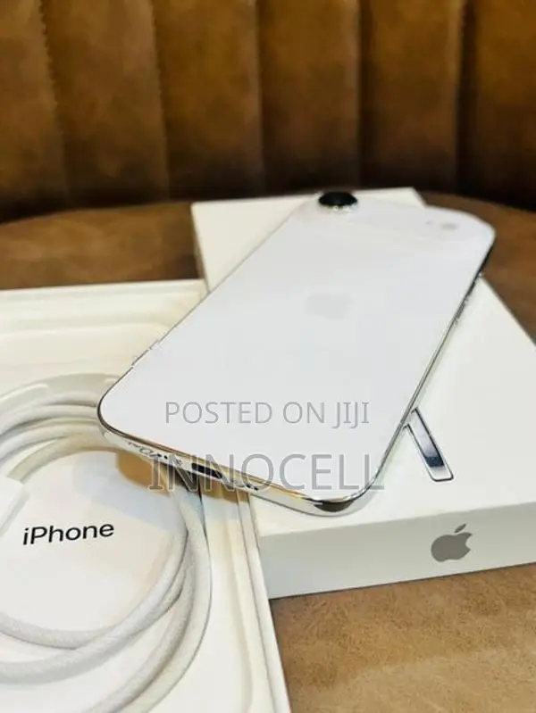 Apple iPhone Air 256GB (Used)