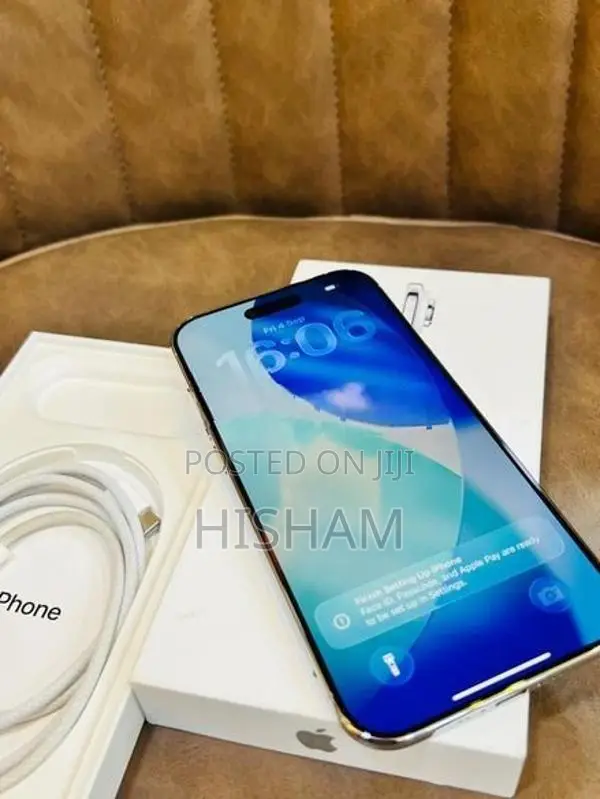 Apple iPhone Air 256GB (Used)