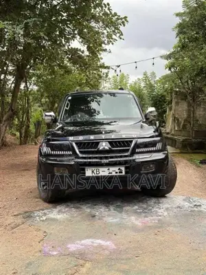 Mitsubishi Montero 2006 SUV (Used)