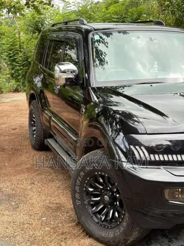 Mitsubishi Montero 2006 SUV (Used)