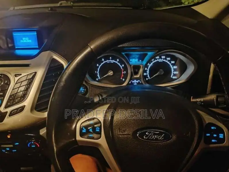 Ford Ecosport Titanium 2016 SUV (Used)