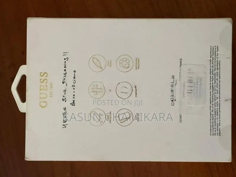 Apple iPhone 16 Pro Max Guess Cover