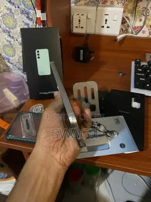 Samsung Galaxy S23 FE (Used)
