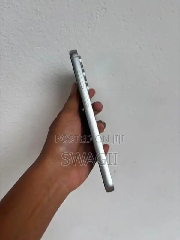 Samsung Galaxy S23 FE (Used)