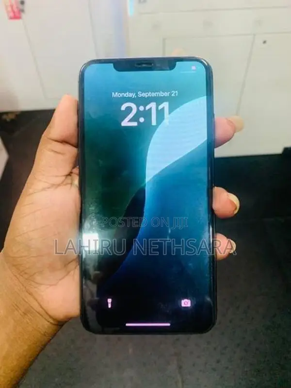 Apple iPhone XS Max (Used)