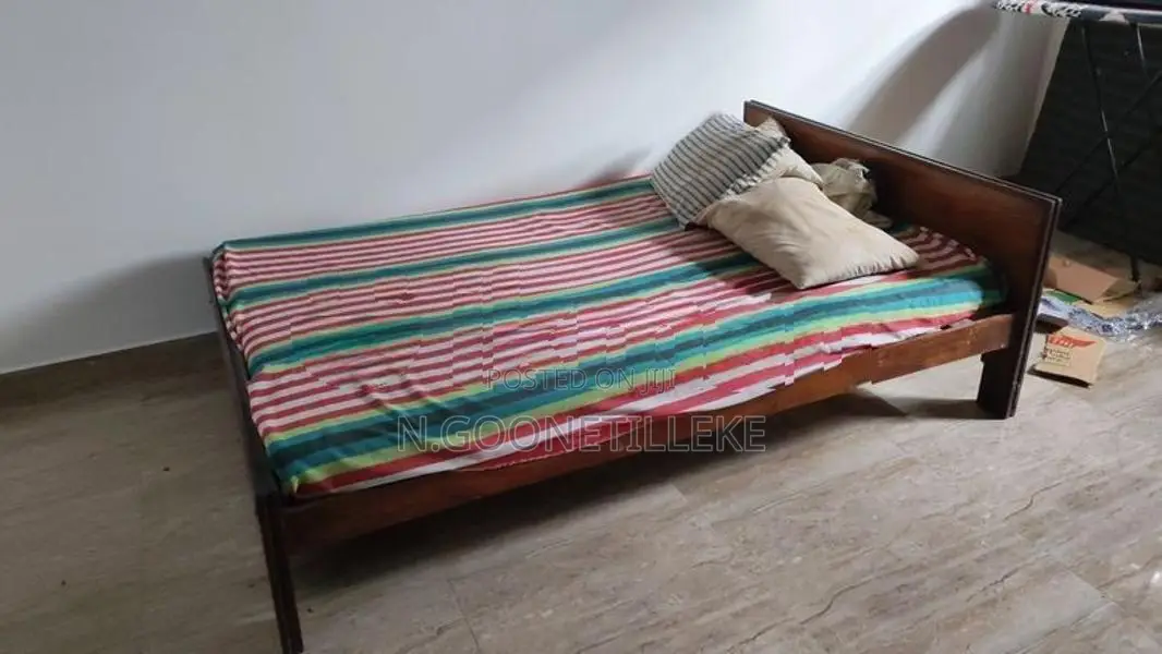 Used Furniture Set