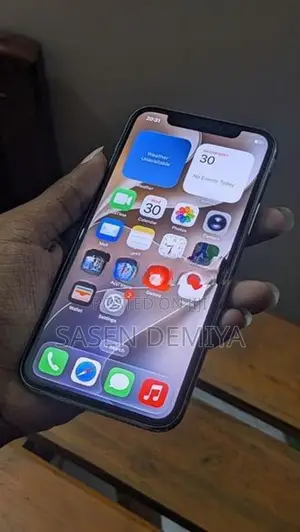 Apple iPhone 11 Pro (Used)