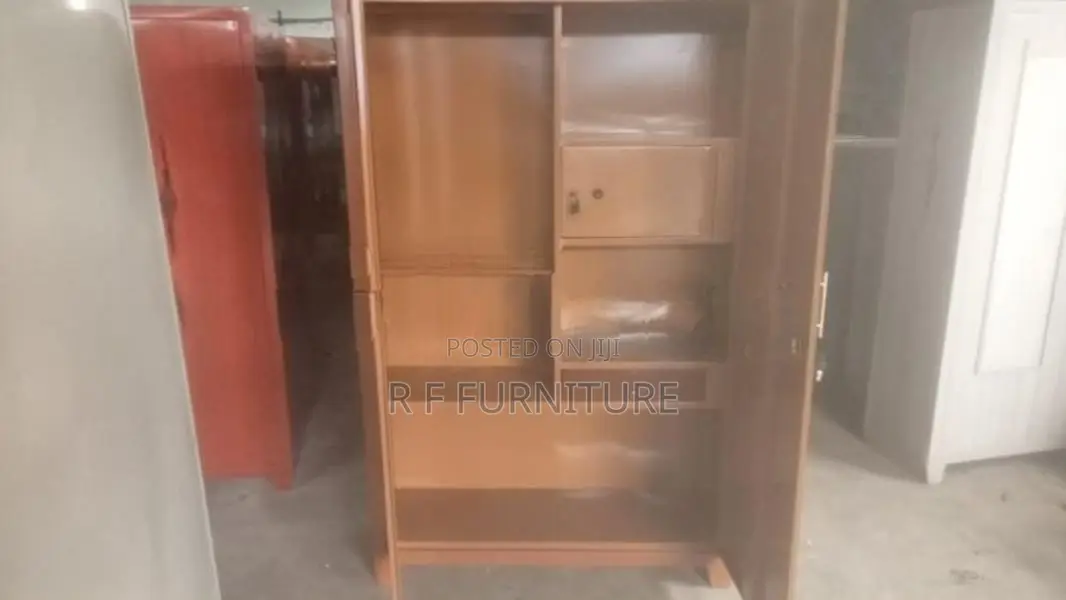 Steel Almari Cupboard 6 by 4