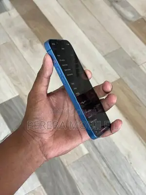 Apple iPhone 13 (Used)
