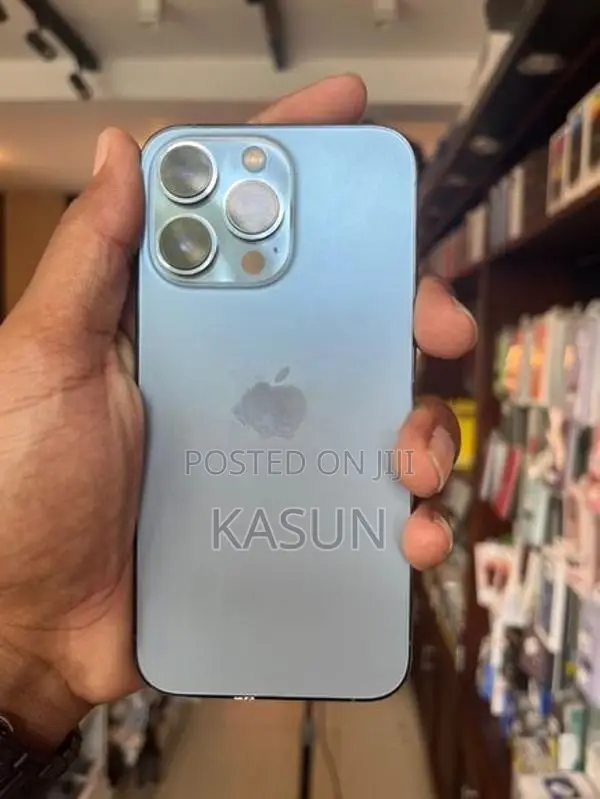 Apple iPhone 13 Pro (Used)