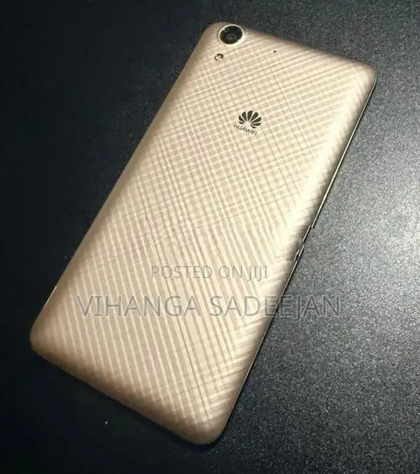 Huawei Y6 (Used)