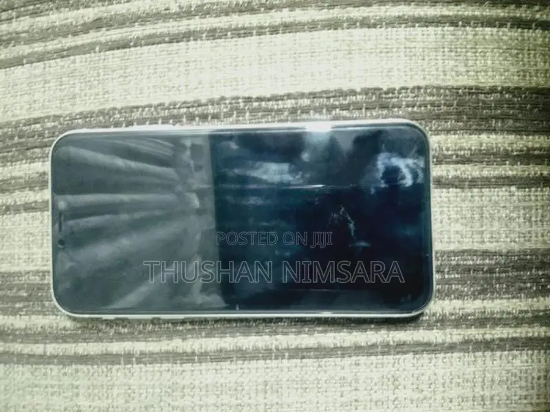 Apple iPhone 11 (Used)