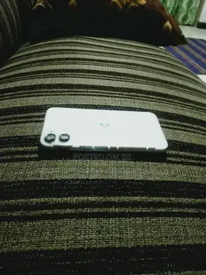 Apple iPhone 11 (Used)