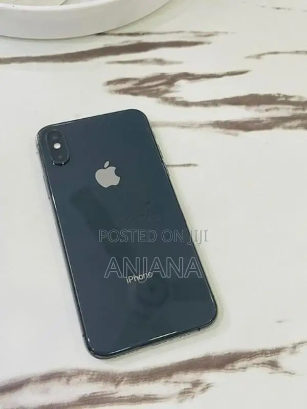 Apple iPhone XS (Used)