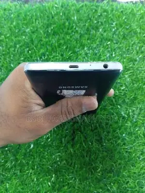 Samsung Wide 16GB (Used)