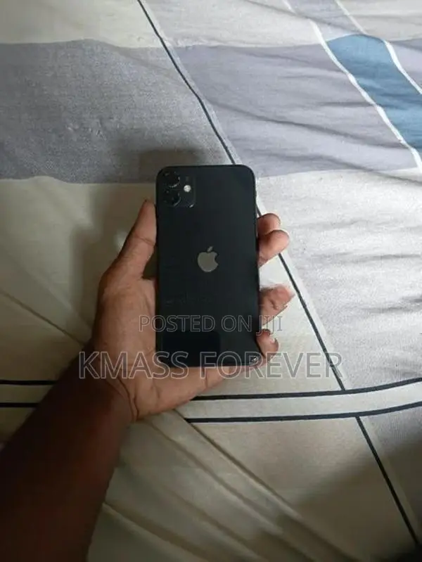 Apple iPhone 11 (Used)