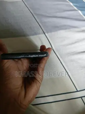 Apple iPhone 11 (Used)