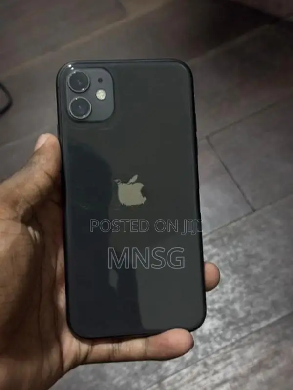 Apple iPhone 11 (Used)