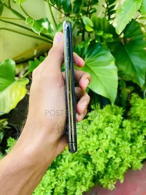 Apple iPhone 11 Pro (Used)