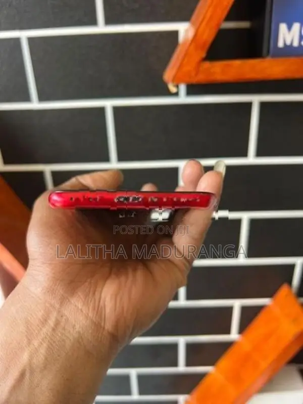 Apple iPhone 8 (Used)