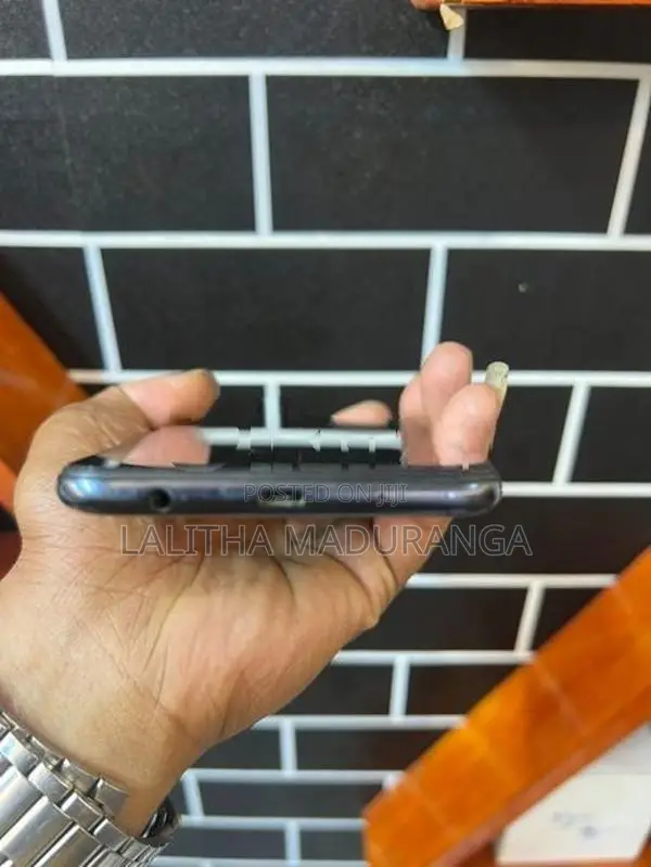 Samsung Galaxy A10 (Used)
