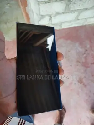 Samsung Galaxy S22 Ultra (Used)