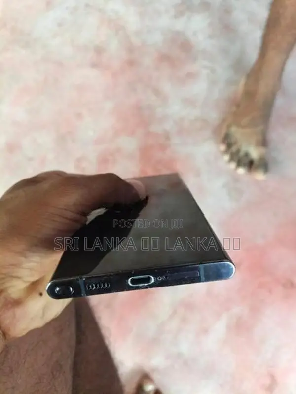 Samsung Galaxy S22 Ultra (Used)