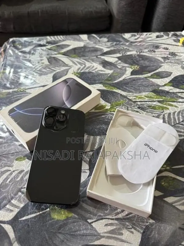 Apple iPhone 16 Pro (Used)