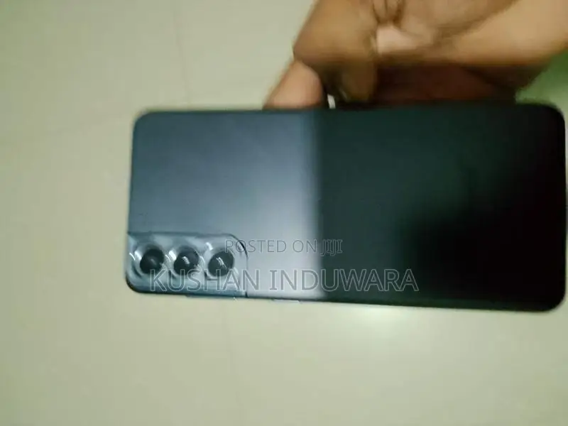 Samsung Galaxy S21 (Used)