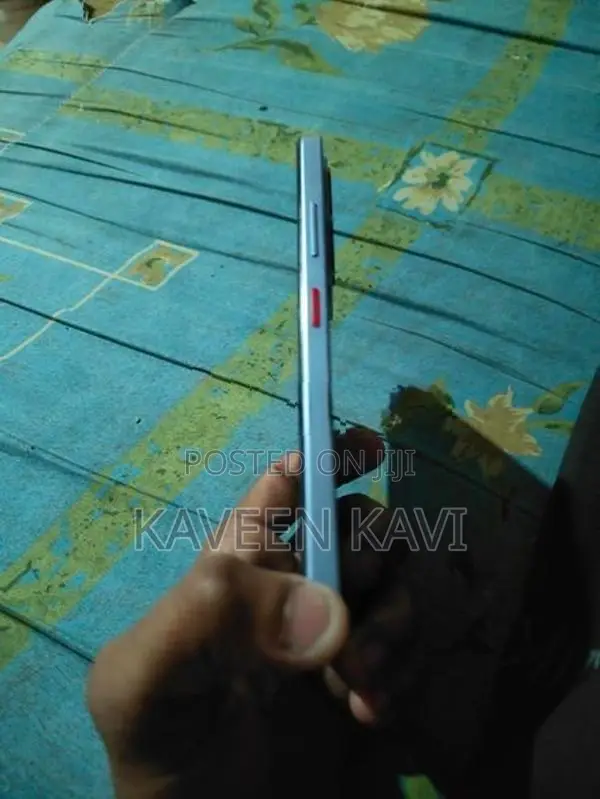 ZTE Nubia V60 (Used)
