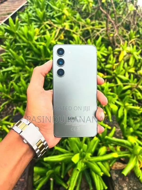 Samsung Galaxy S23 (Used)