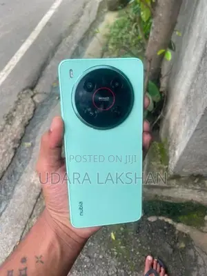 ZTE nubia (Used)